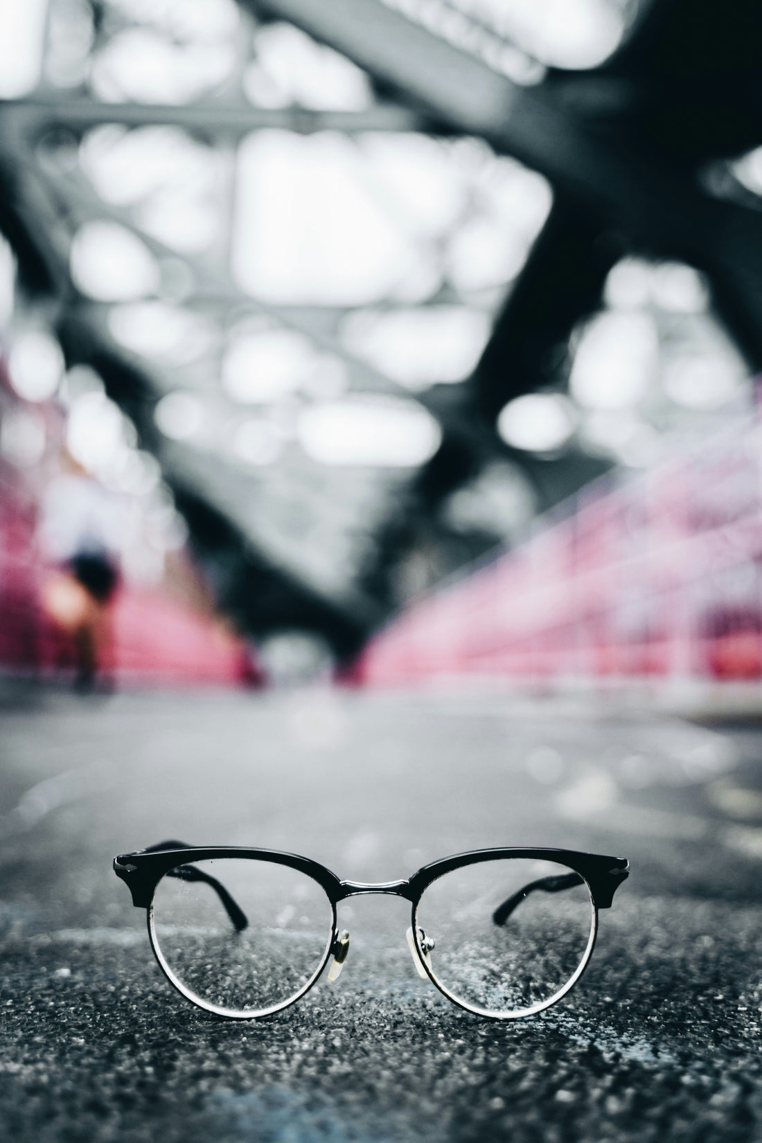 I Just Got My First Glasses at 34. Why Did Nobody Tell Me Any of This? - Snapitscrew