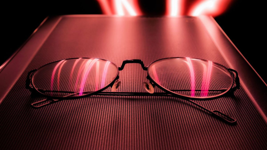When Is It Worth Replacing Glasses with New Ones, Even If They Still 'Work'? - Snapitscrew